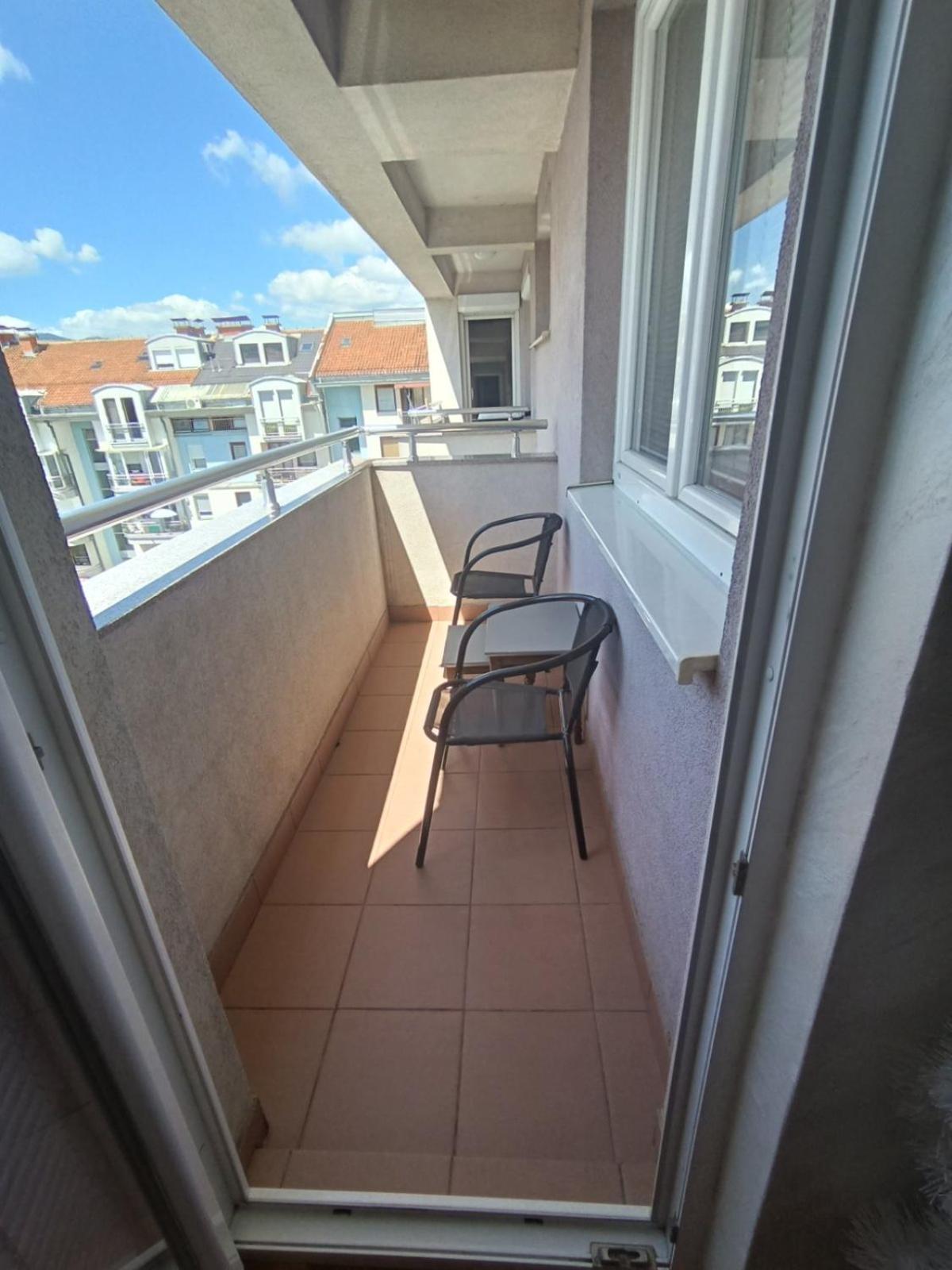 N&n Apartment *